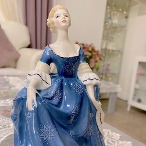 Royal doulton figurine HILLARY